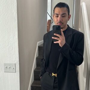 Meet your Posher, Christian